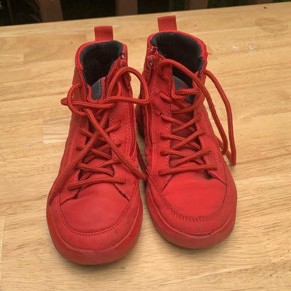 Zara small boy red shoes hi top size 30 - Picture 3 of 13